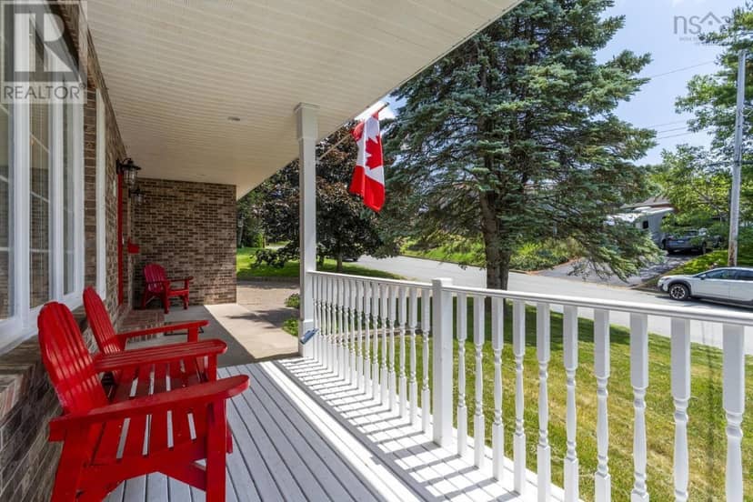 85 Brentwood Drive — photo 4 of 40