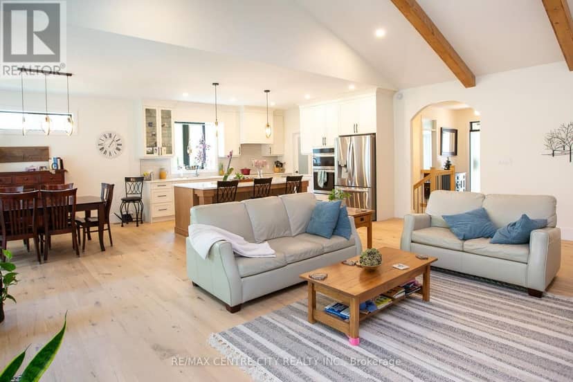 273 Foxborough Place, Thames Centre, photo 2