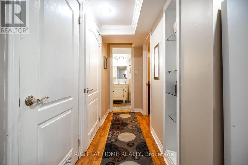 54 Niagara Place — photo 33 of 40