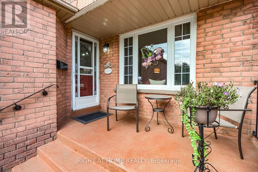 54 Niagara Place, Brampton, photo 4
