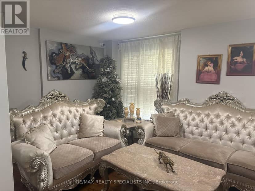 3137 Bentley Drive — photo 9 of 39
