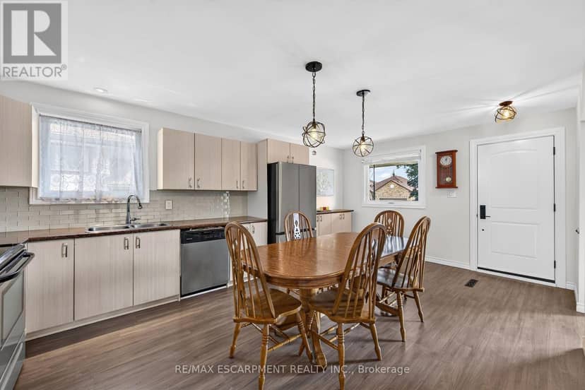 93 Nugent Drive — photo 7 of 39