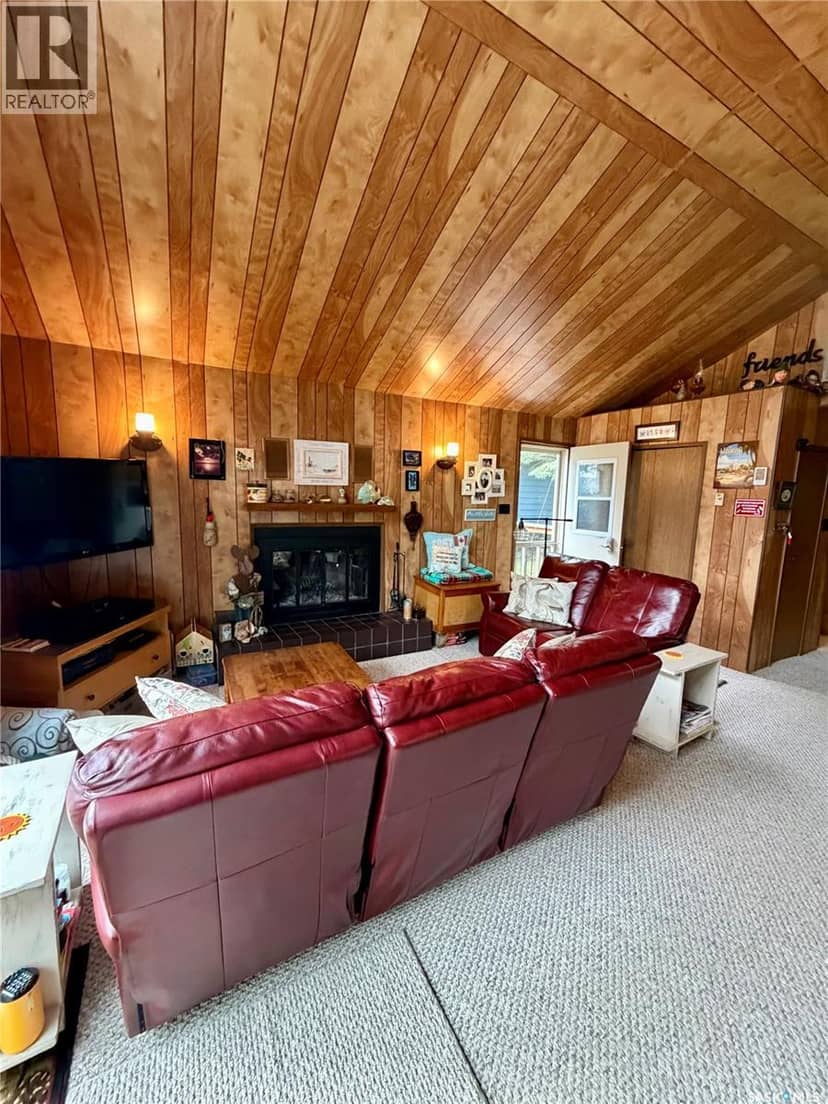 1362 Waskesiu DRIVE — photo 6 of 19