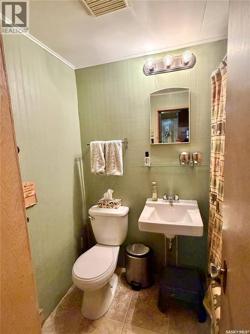 1362 Waskesiu DRIVE — photo 19 of 19