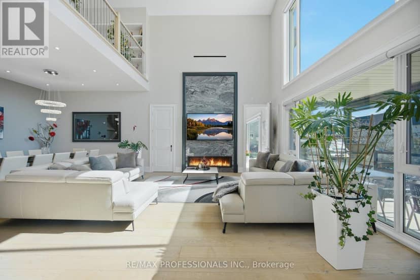 466 The Kingsway — photo 10 of 40