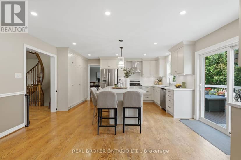 38 Galloway Crescent — photo 6 of 40