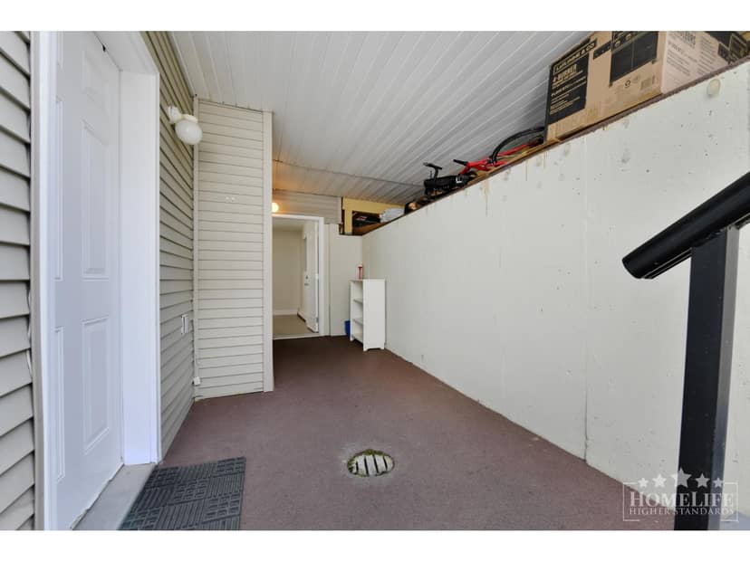 Basement 7909 147A STREET, Surrey, photo 3