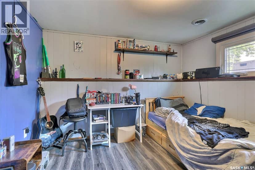 86 Straub CRESCENT — photo 17 of 31