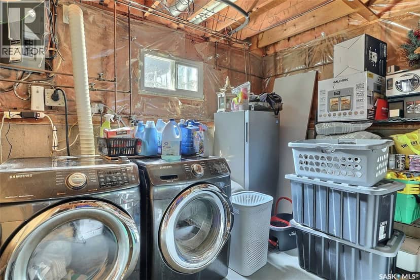 86 Straub CRESCENT — photo 18 of 31
