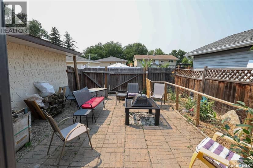 86 Straub CRESCENT — photo 20 of 31