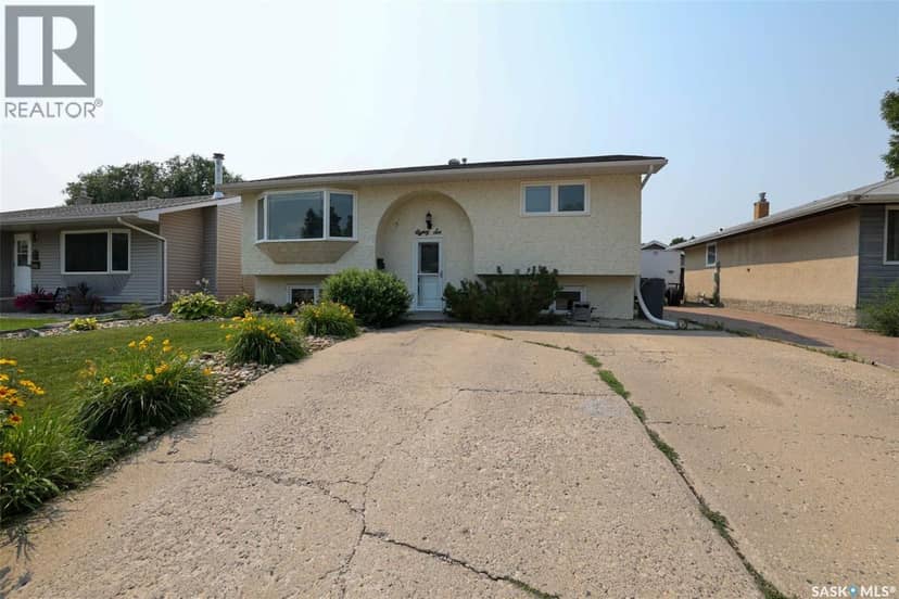 86 Straub CRESCENT — photo 30 of 31