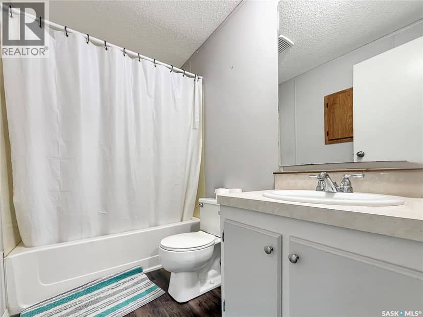 424 Jerome STREET — photo 14 of 19