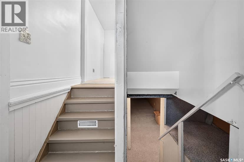 1133 Chestnut AVENUE NE — photo 39 of 40