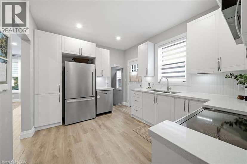 14 ALLENBY Avenue — photo 15 of 40