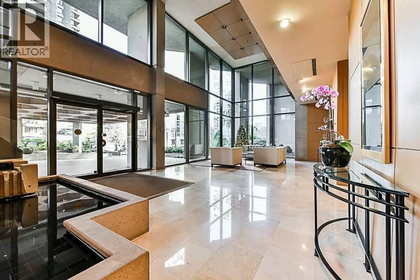 501 738 BROUGHTON STREET, Vancouver, photo 3