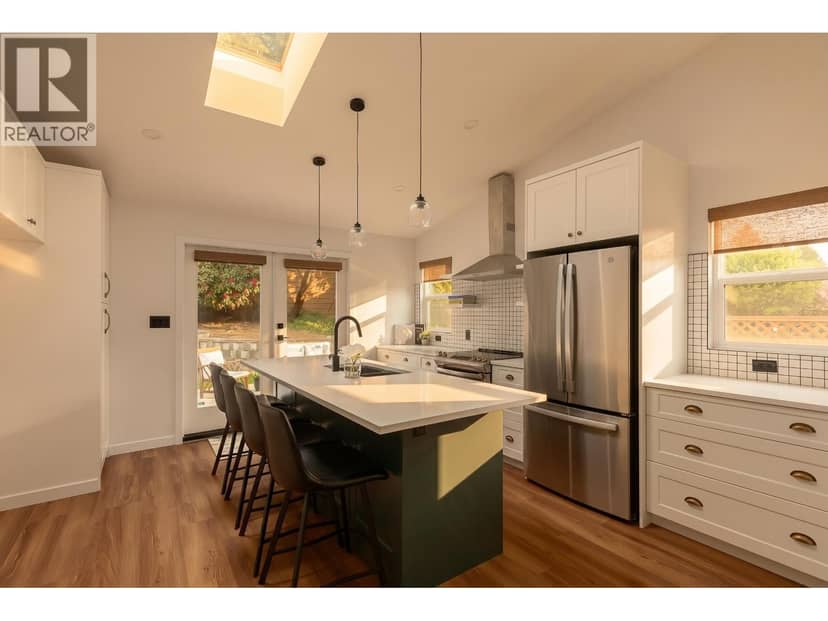 8029 WESTLAKE STREET, Burnaby