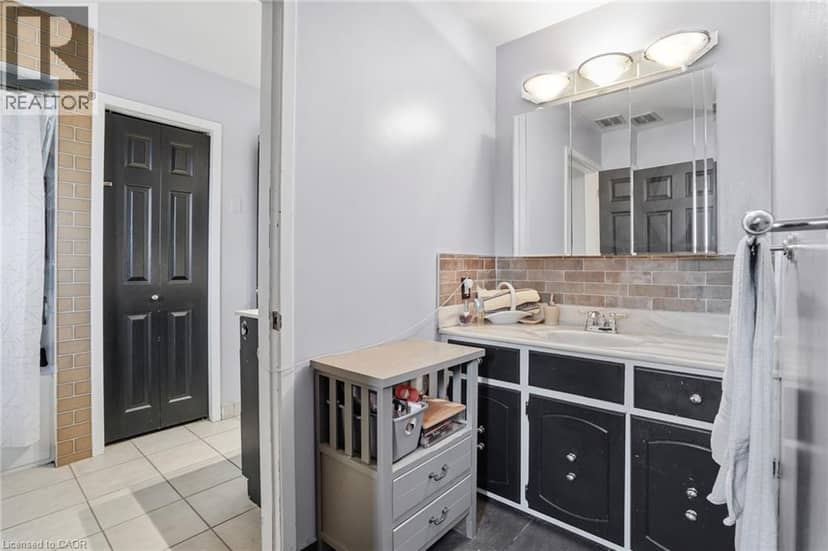 2264 Regional Rd 55 — photo 19 of 40