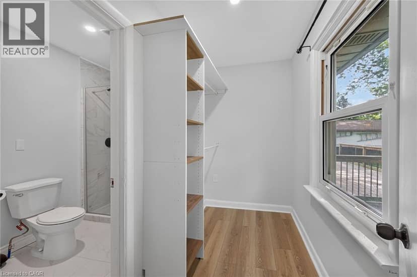 316 FAIRVIEW Avenue W — photo 23 of 40