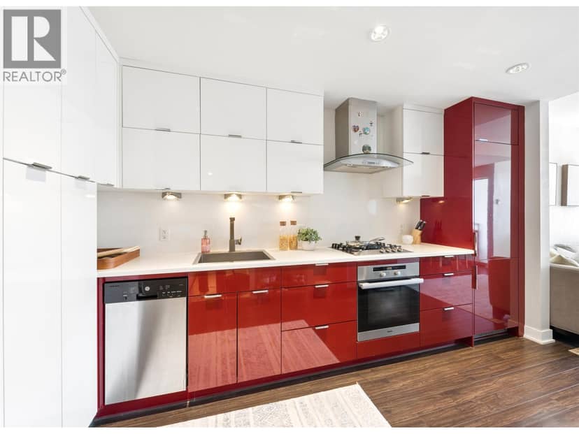 811 1777 W 7TH AVENUE, Vancouver
