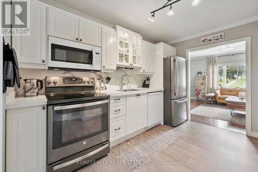 22 Sleeman Avenue — photo 10 of 39
