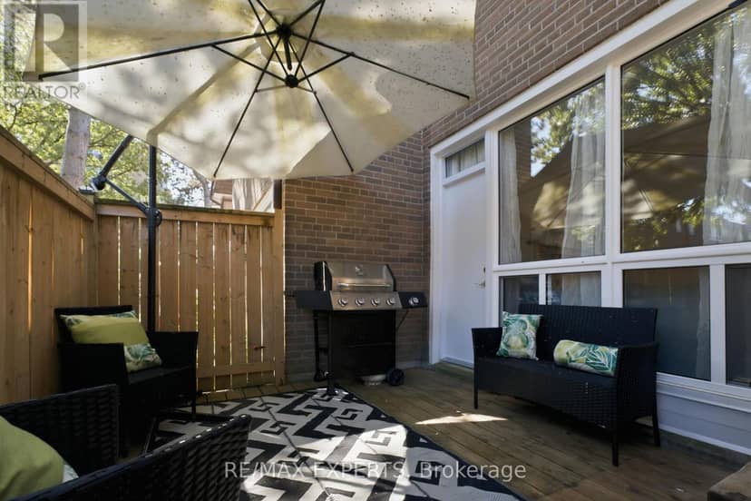 853 - 30 Tandridge Crescent — photo 28 of 33