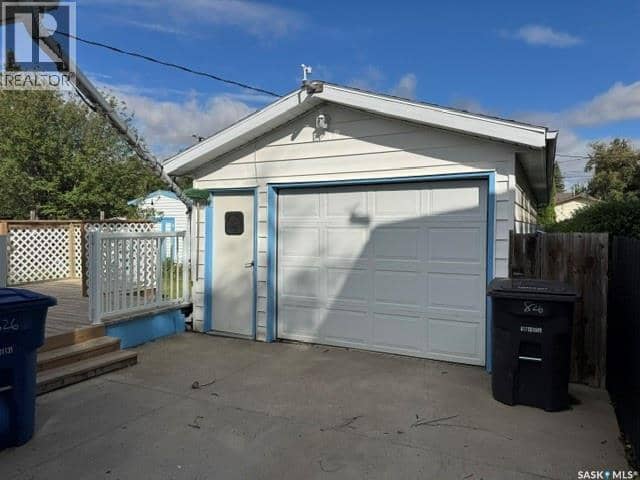 826 10th STREET — photo 32 of 40