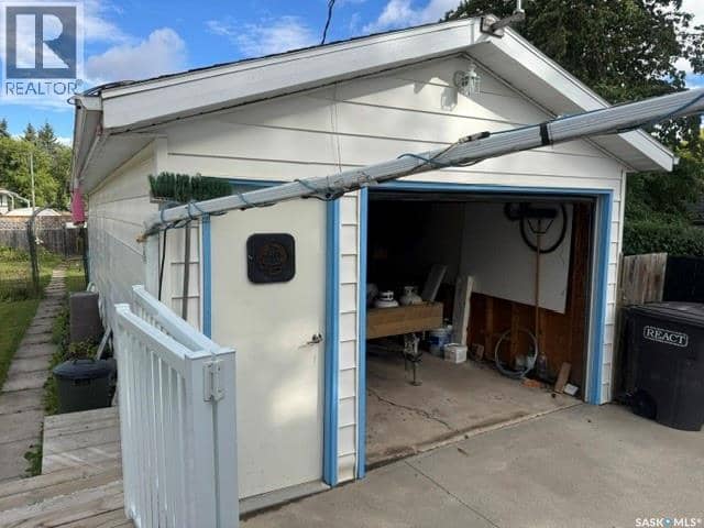 826 10th STREET — photo 33 of 40