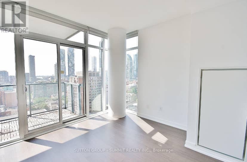 1510 - 105 George Street — photo 24 of 40