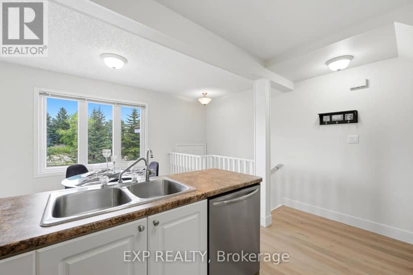 3 - 601 Columbia Forest Boulevard — photo 8 of 31