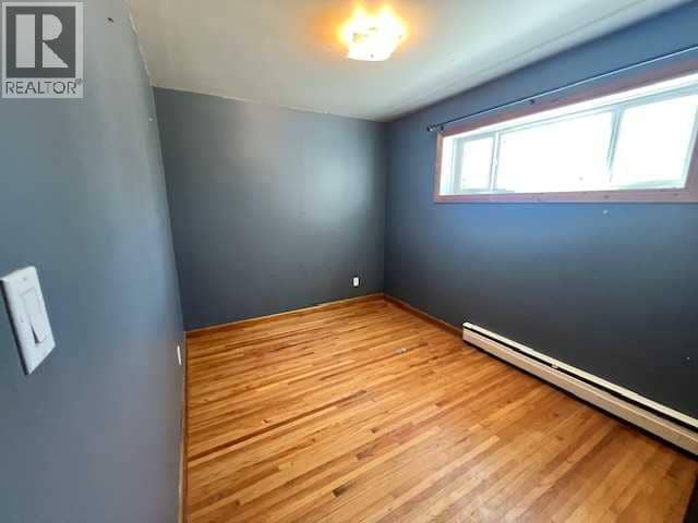 5021 47 Street — photo 15 of 29