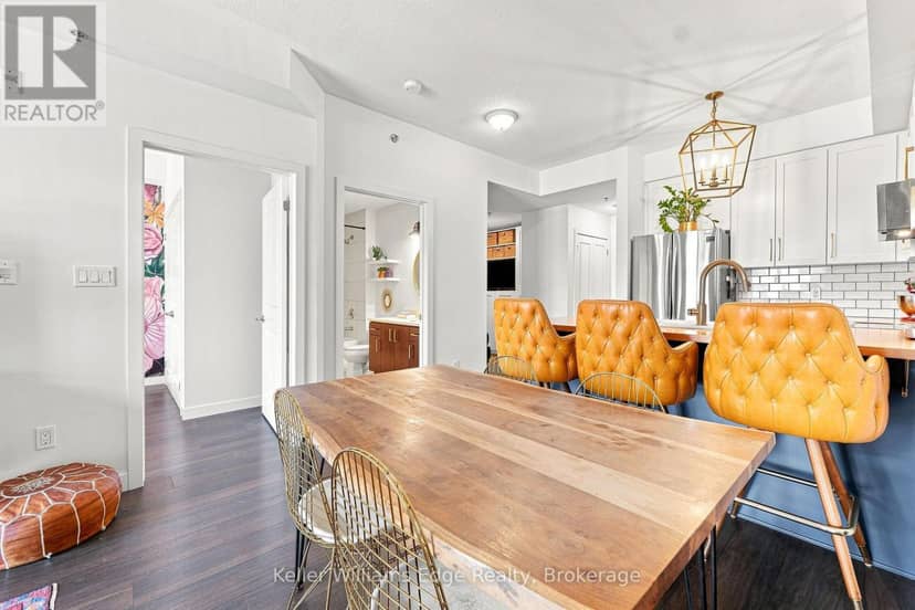 220 - 5317 Upper Middle Road — photo 13 of 40