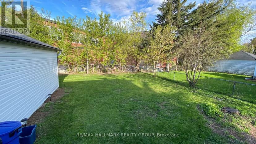 929 Merivale Road — photo 30 of 40