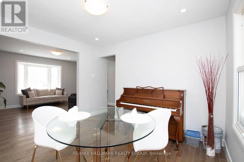 929 Merivale Road — photo 9 of 40