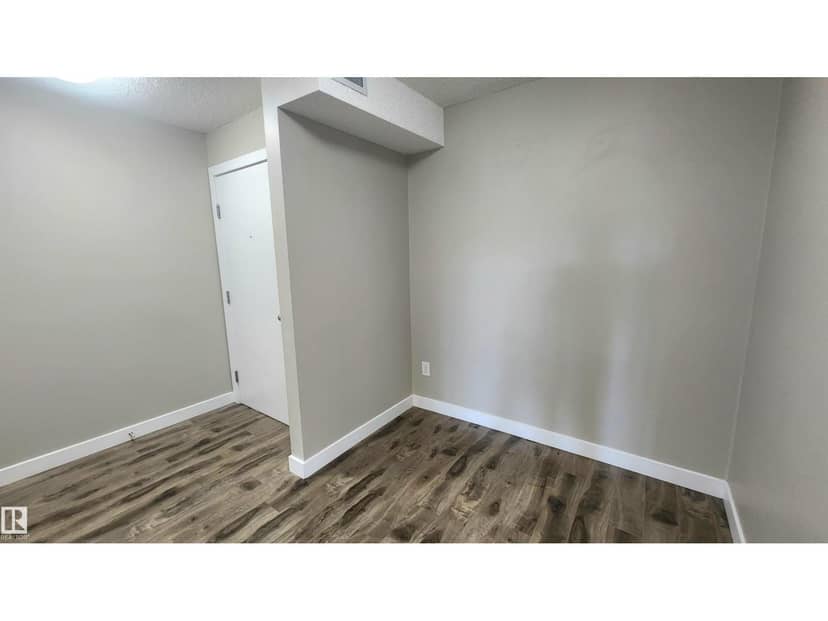 #101 11803 22 AV SW — photo 10 of 27