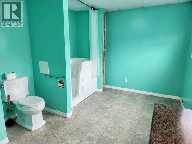 26 Ogilvie Cres — photo 16 of 33