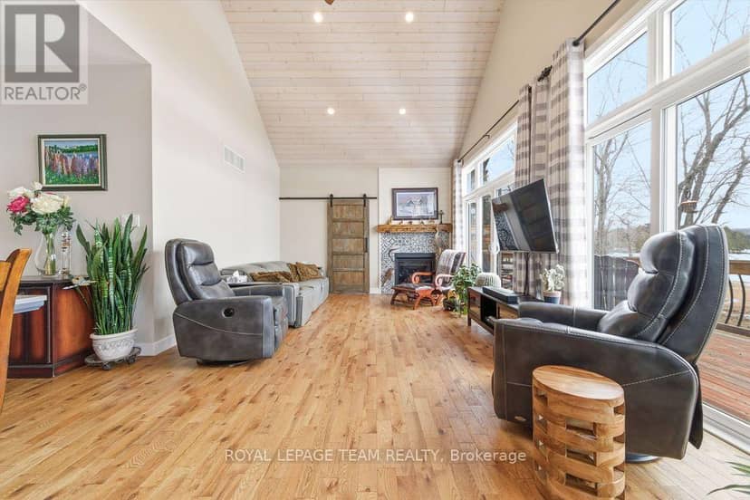 42153 Combermere Road — photo 29 of 40
