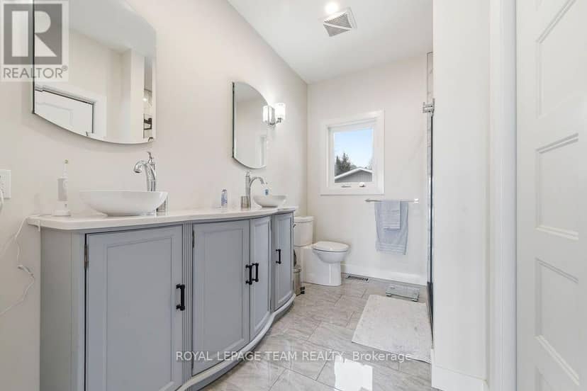 42153 Combermere Road — photo 37 of 40
