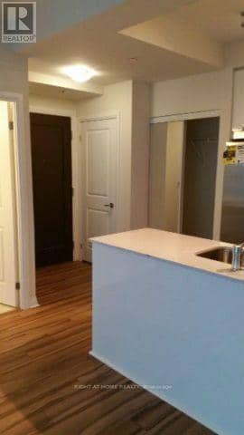 1101 - 55 Eglinton Avenue W, Mississauga, photo 2