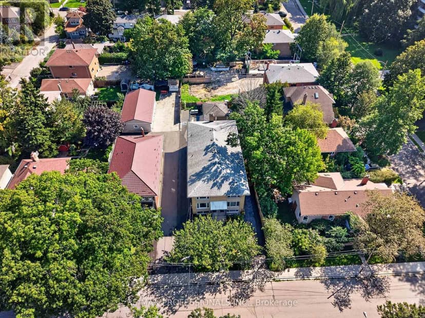 31 Long Branch Avenue, Toronto, photo 3