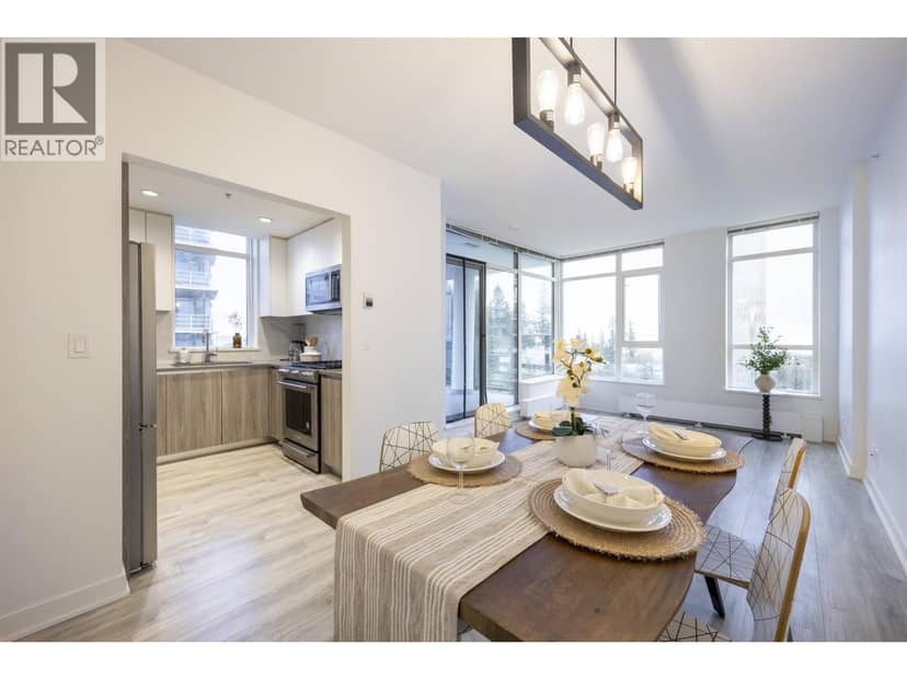 902 8940 University Crescent, Burnaby