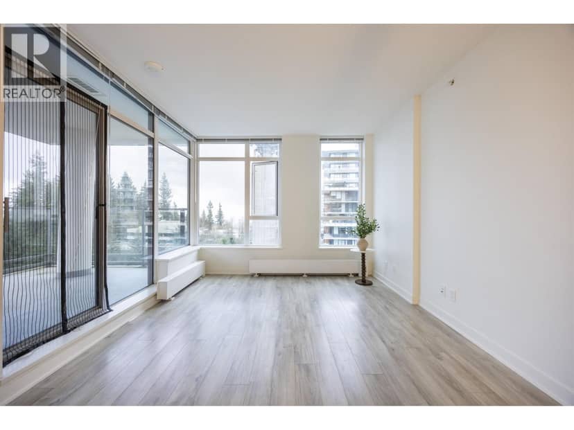 902 8940 University Crescent, Burnaby, photo 4