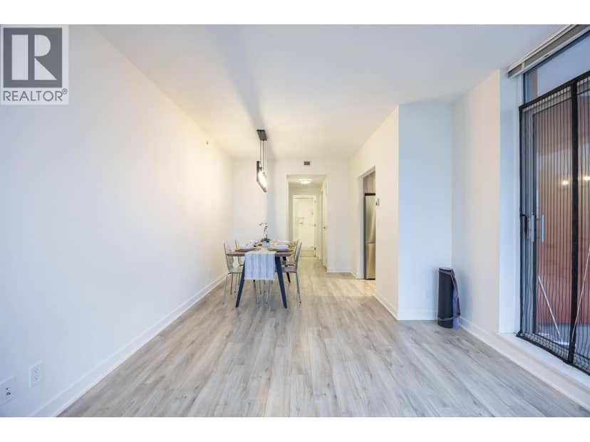902 8940 University Crescent, Burnaby, photo 7