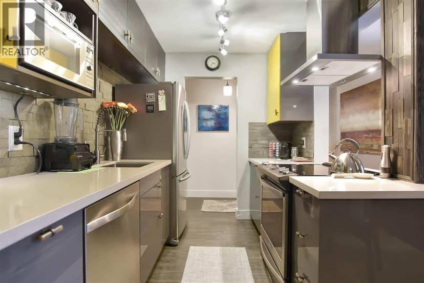 205 2885 SPRUCE STREET, Vancouver, photo 2