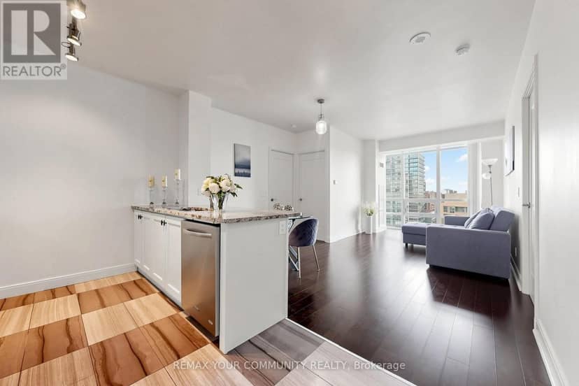 2101 - 825 Church Street — photo 12 of 32