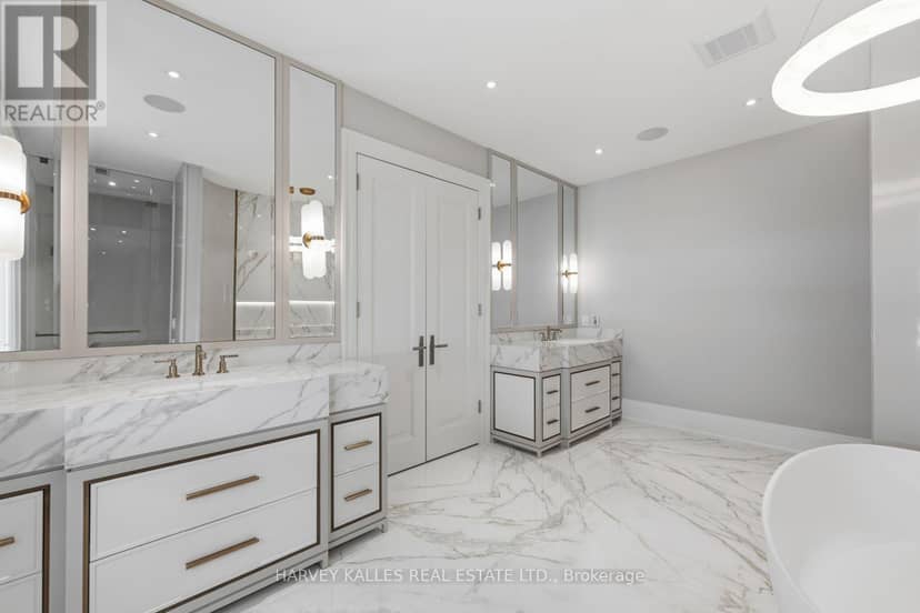 117 Yonge Boulevard — photo 31 of 40
