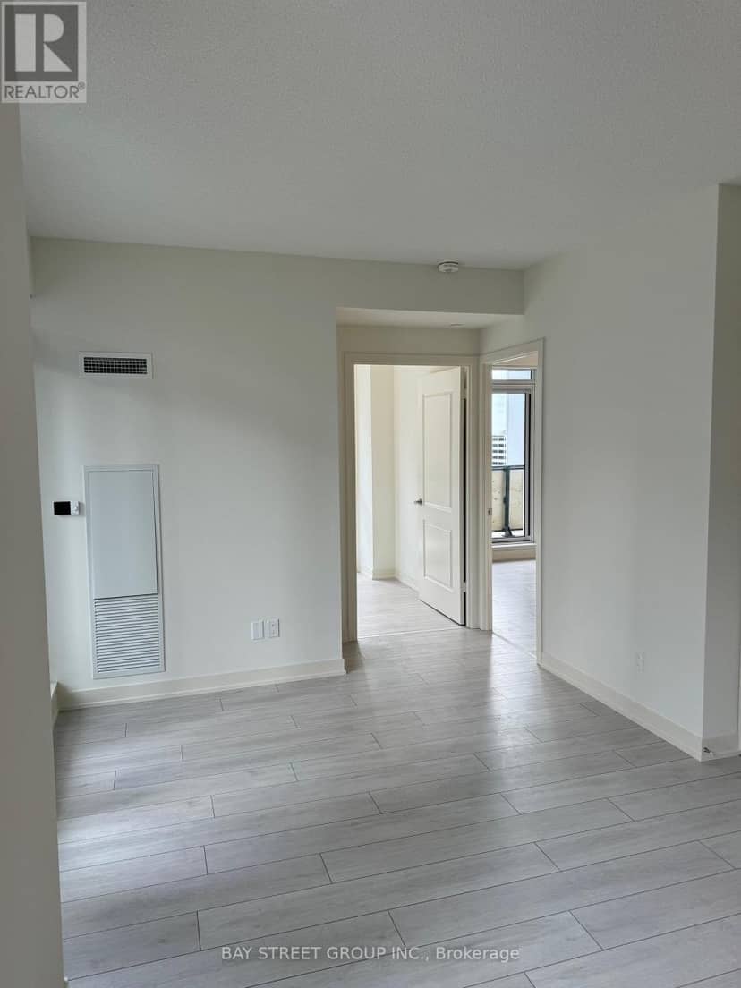 1006 - 4955 Yonge Street — photo 6 of 40