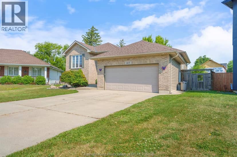 415 Silver Sands Lane, St. Clair