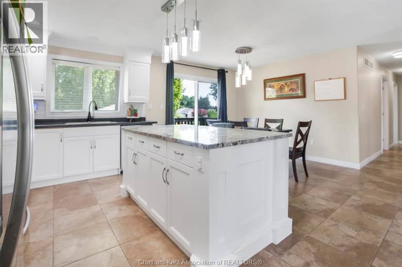 415 Silver Sands Lane — photo 12 of 40