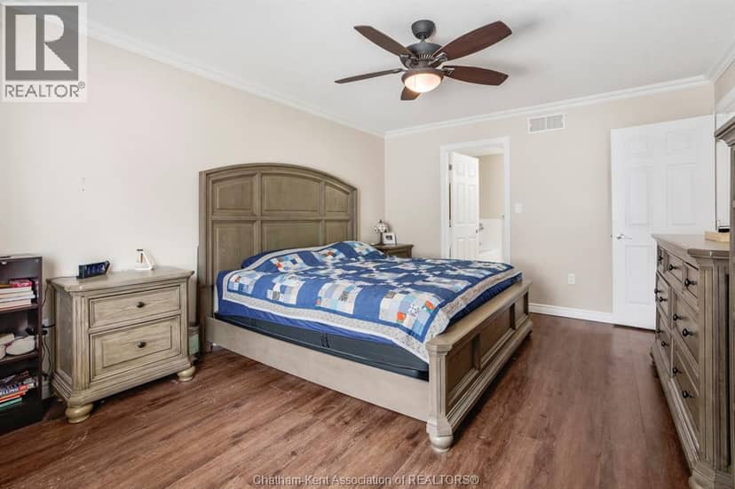 415 Silver Sands Lane — photo 15 of 40