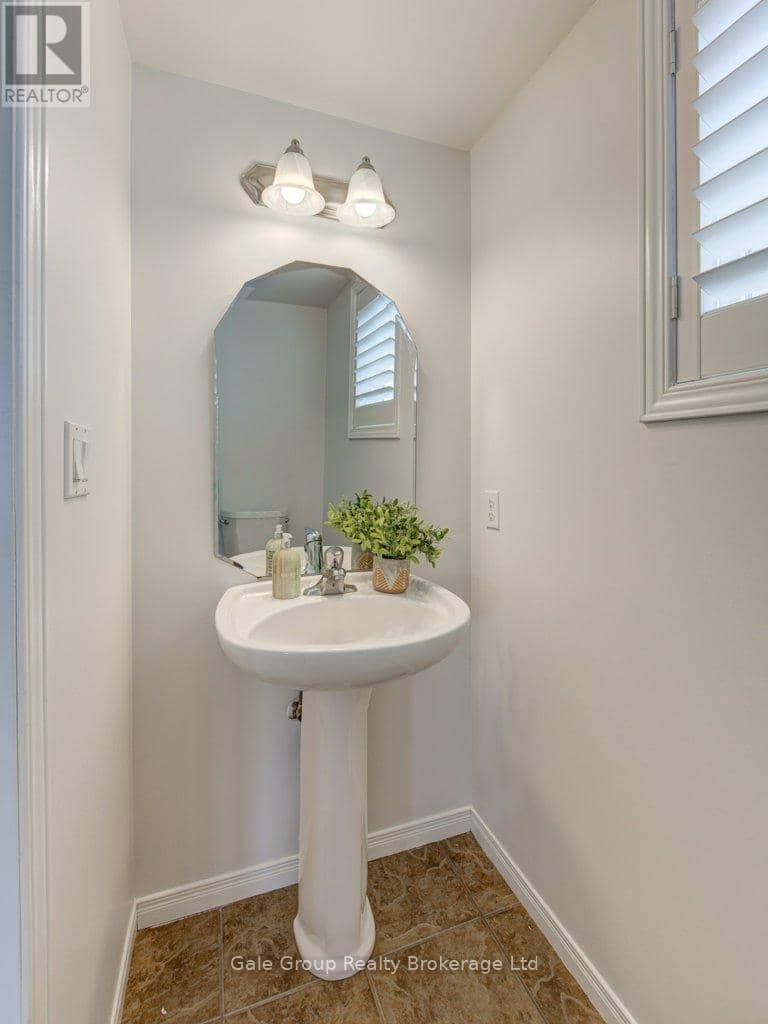 386 Fairway Road — photo 10 of 40